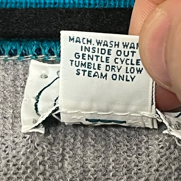 Vintage Izod Lacoste Gray Pullover Sweater Long Sleeve Made In USA Large (G) - Picture 8 of 11